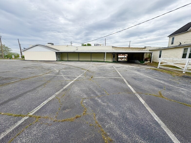 More Photos Of 2025 N Main St, Danville Religious Facility For Sale