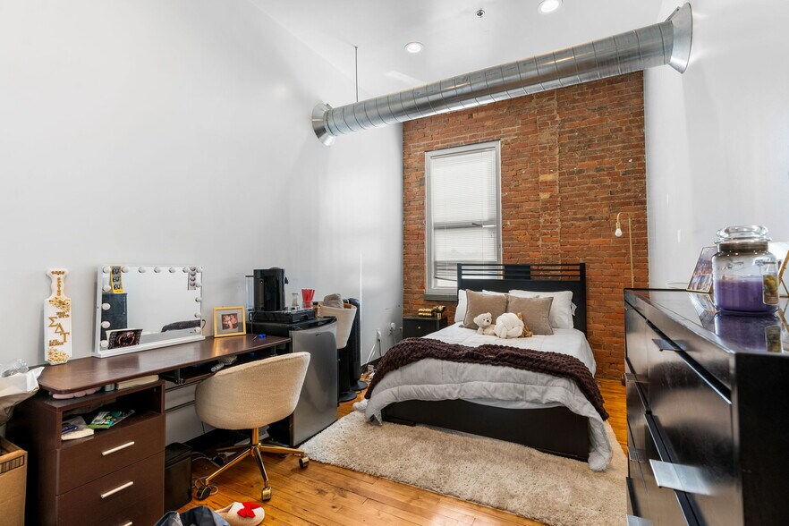 More Photos Of 123 Court St, Binghamton Apartments For Sale