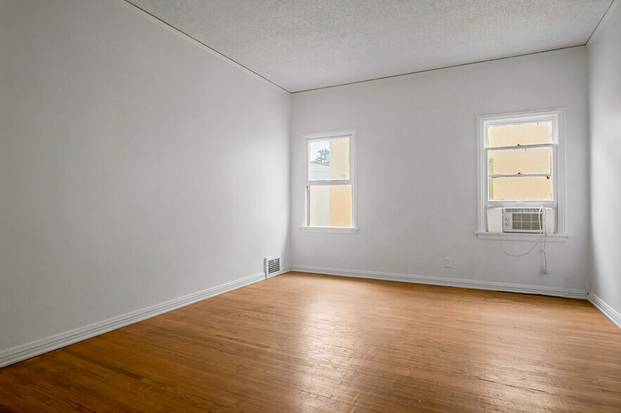 More Photos Of 712 S Stanley Ave, Los Angeles Apartments For Sale