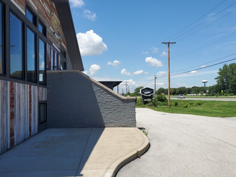 More Photos Of 21 E US Highway 30, Schererville Freestanding For Lease