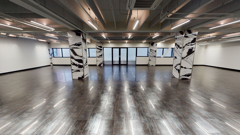 More Photos Of 1016 E Pike St, Seattle Loft Creative Space For Lease