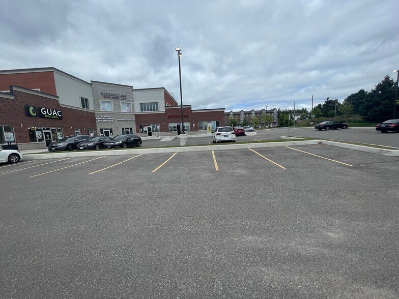 More Photos Of 1241 Strasburg Rd, Kitchener Storefront Retail Office For Sale