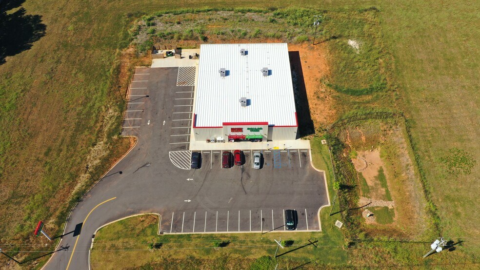 More Photos Of 475 NW Broad St, Crawfordville Convenience Store For Lease