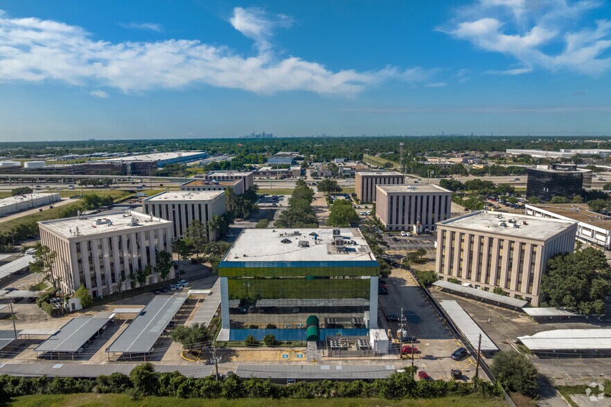 Primary Photo Of 505 N Sam Houston Pky E, Houston Unknown For Lease