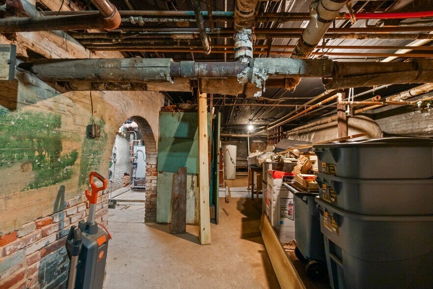 More Photos Of 2301 Maryland Ave, Baltimore Apartments For Sale