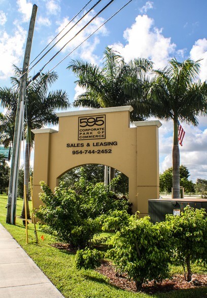 More Photos Of 10388 State Road 84, Davie Warehouse For Lease