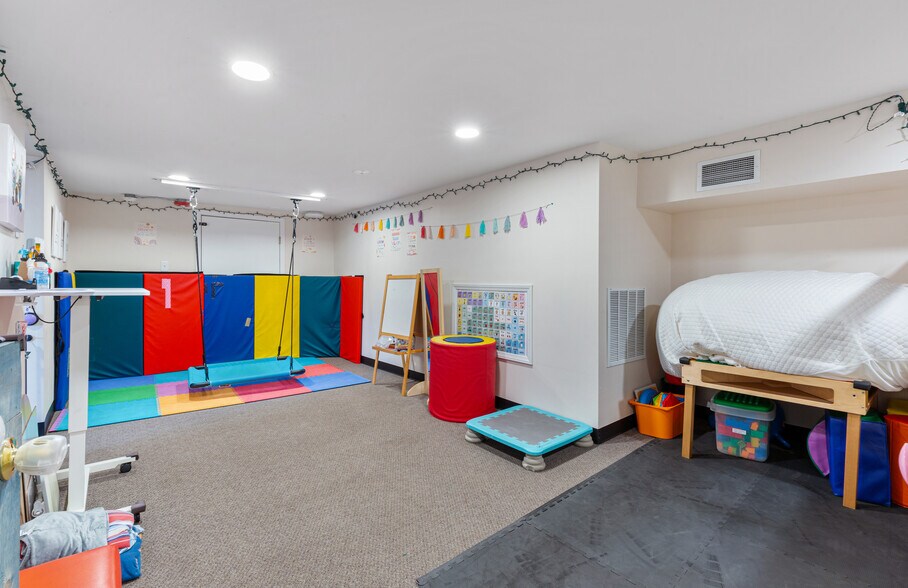 More Photos Of 1003 Wyoming Ave, Forty Fort Medical For Sale