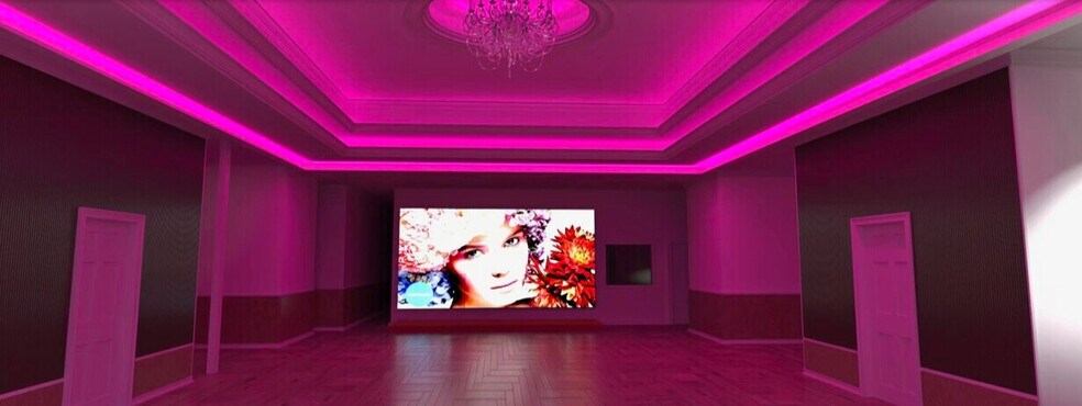 More Photos Of 12838 Murphy Rd, Stafford Showroom For Sale