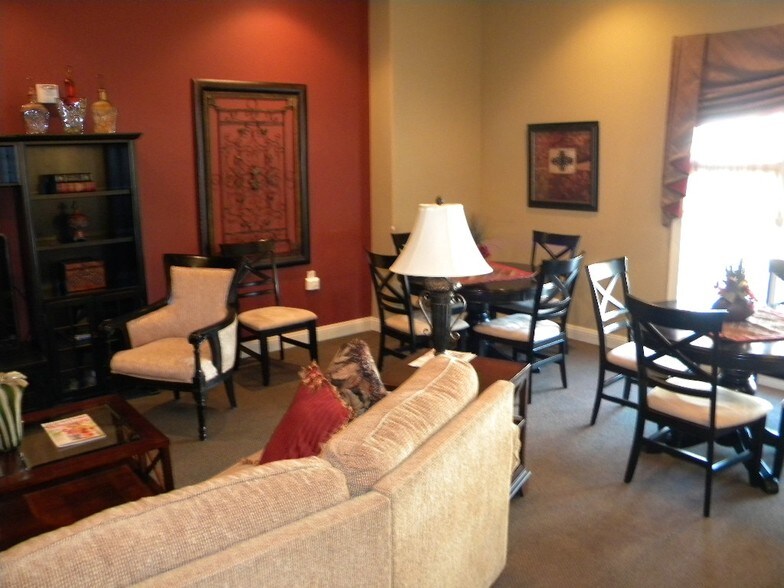 More Photos Of 435 Main St, Darlington Apartments For Sale