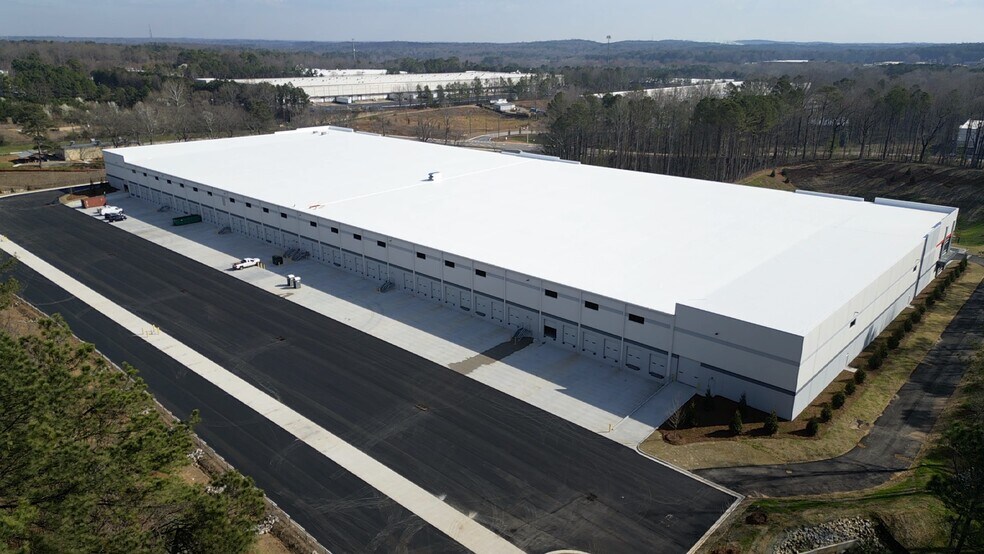 More Photos Of 3945 Gilbert Rd, Atlanta Distribution For Lease