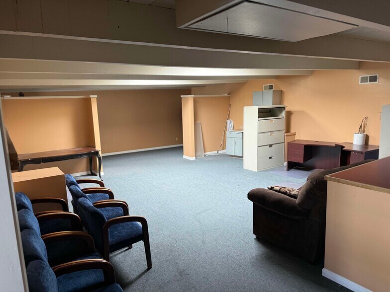 More Photos Of 256 San Jose St, Salinas Medical For Lease