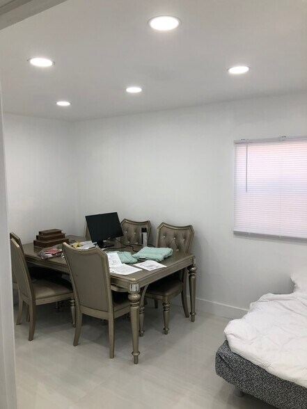 More Photos Of 5337-5401 Pembroke Rd, Hollywood Office Residential For Sale