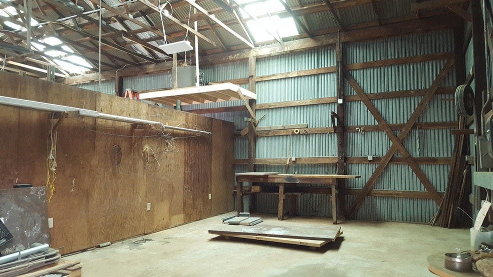 More Photos Of 3521 Monroe Rd, Charlotte Showroom For Lease