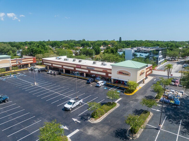 More Photos Of 35209 US Highway 19 N, Palm Harbor Unknown For Lease