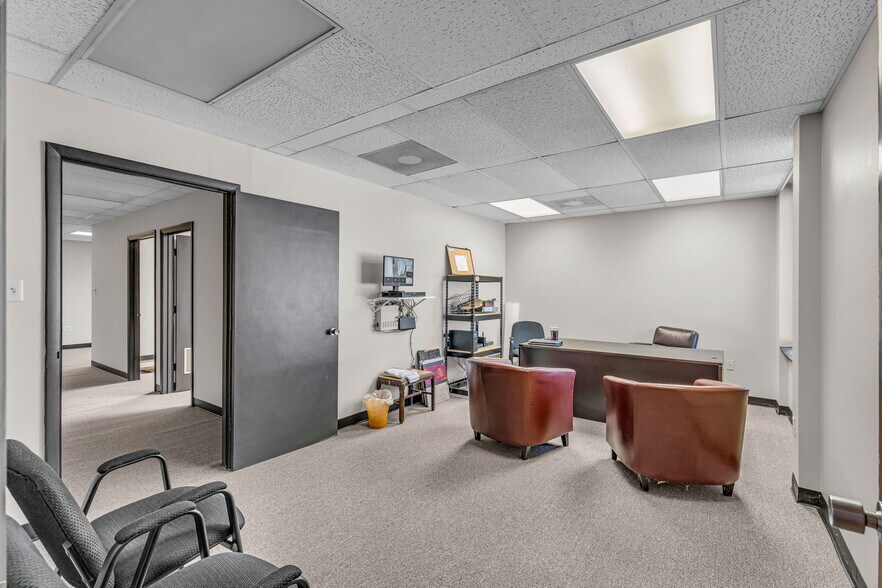 More Photos Of 3320 Sw Harrison St, Topeka Office For Lease