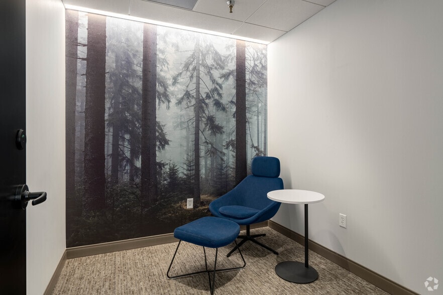 More Photos Of 1700 Rockville Pike, Rockville Office For Lease