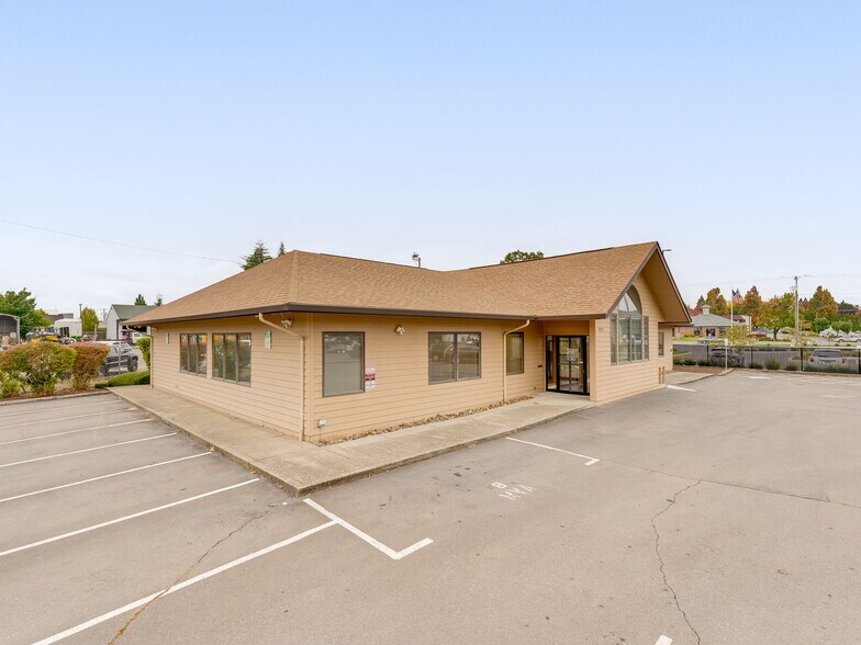More Photos Of 2275 NE McDaniel Ln, Mcminnville Office For Lease