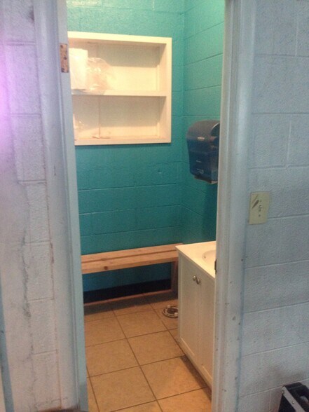 More Photos Of 1308 S Peoria Ave, Tulsa Unknown For Lease