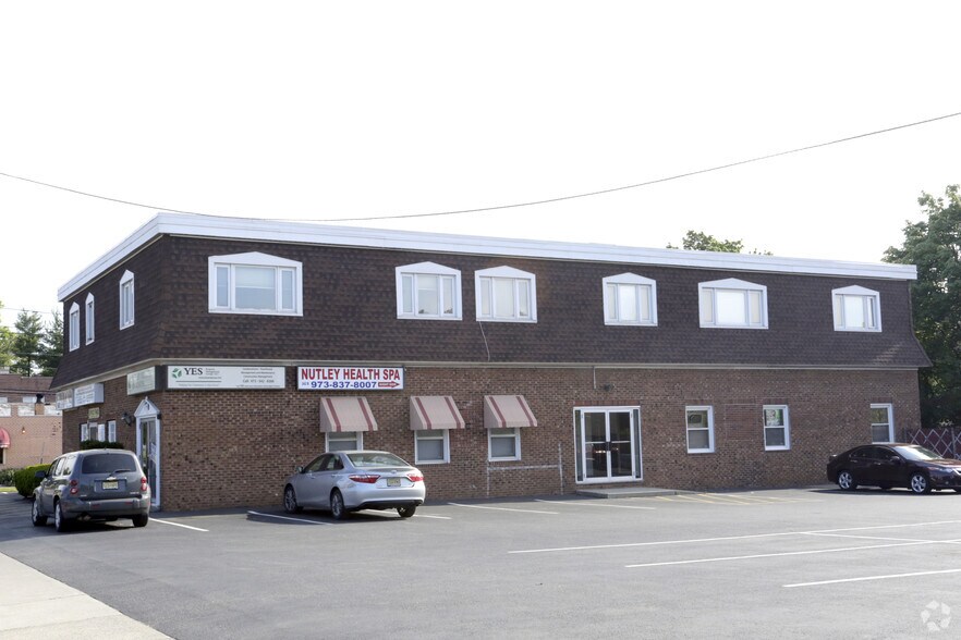 More Photos Of 242 Washington Ave, Nutley Office For Lease