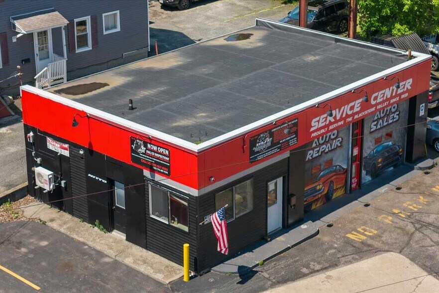 More Photos Of 28 Canal St, Millbury Service Station For Sale