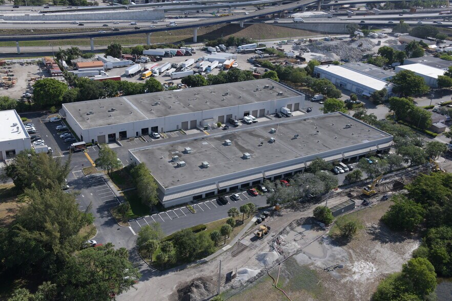 More Photos Of 3402 SW 26th Ter, Fort Lauderdale Warehouse For Lease