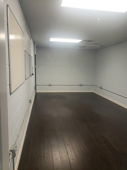 More Photos Of 1110 W Platt St, Tampa Loft Creative Space For Lease