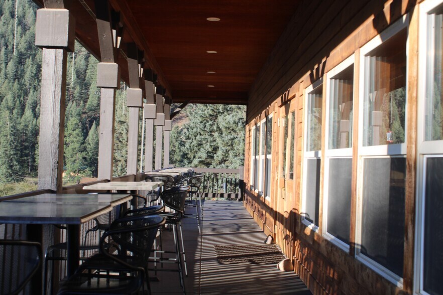 More Photos Of 16940 Pine Valley Rd, Pine Restaurant For Sale