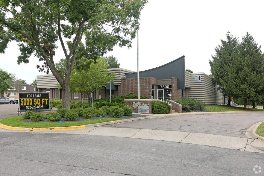 Primary Photo Of 7500 W 27th St, Saint Louis Park Manufacturing For Sale