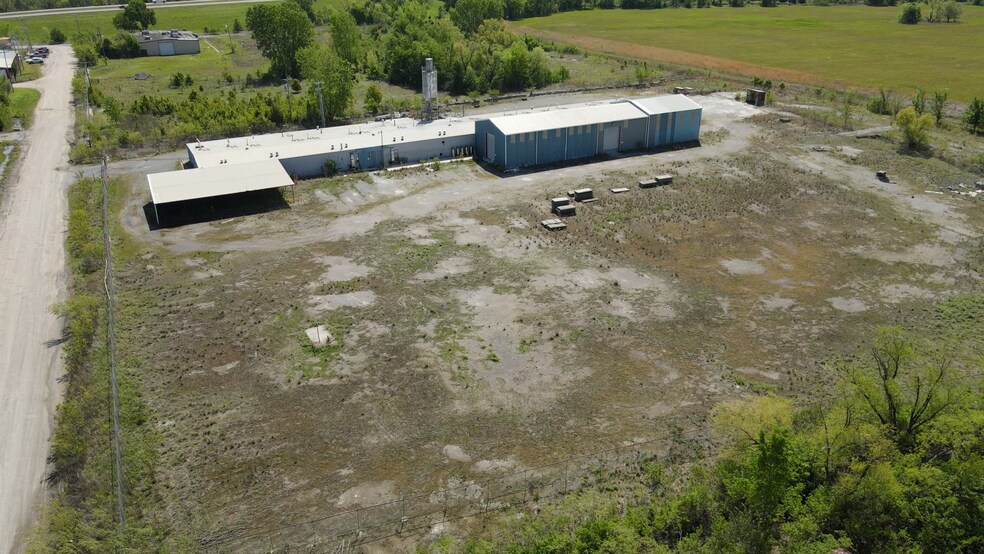 More Photos Of 611 Azalea Dr, Muskogee Warehouse For Sale