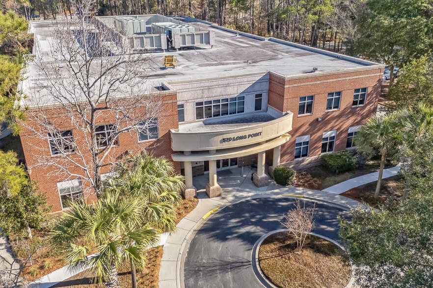 More Photos Of 570 Long Point Rd, Mount Pleasant Medical For Lease