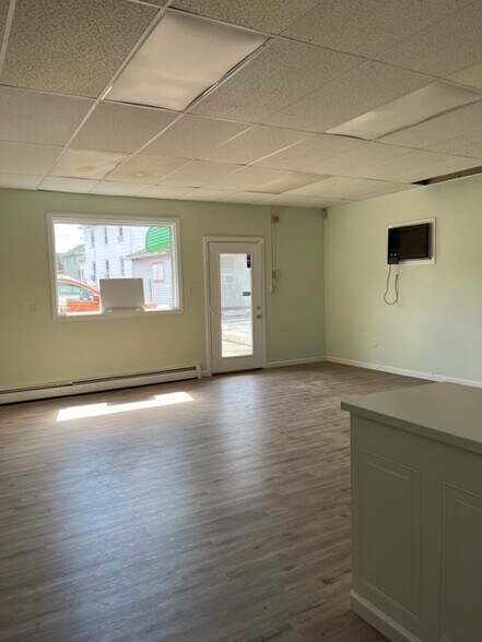 More Photos Of 208-236 N Colony Rd, Wallingford Unknown For Lease