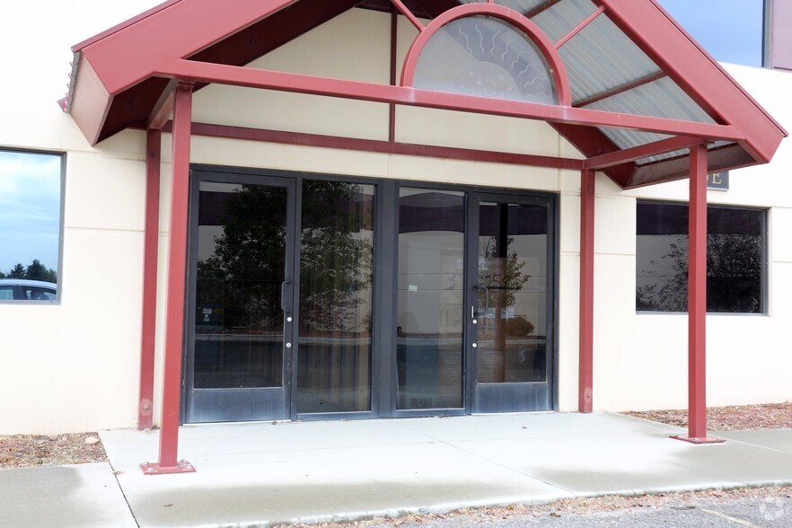 More Photos Of 3677 N 2000 W, Ogden Light Manufacturing For Sale