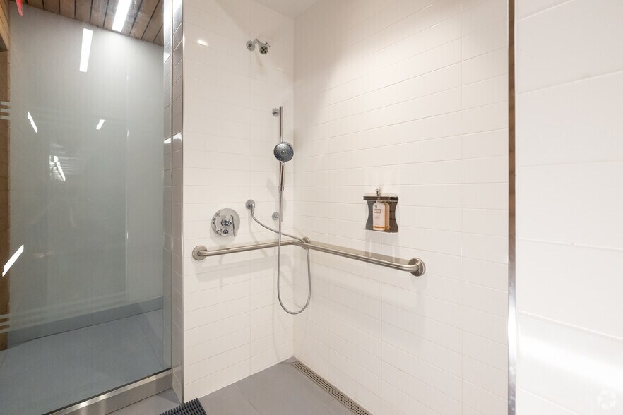 More Photos Of 170 E 87th St, New York Apartments For Lease