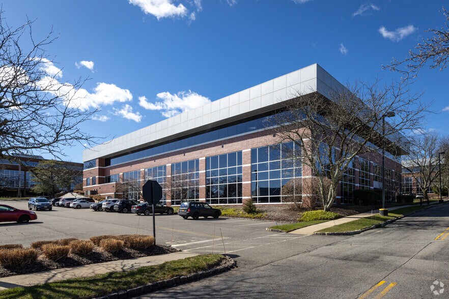 More Photos Of 200 Park Ave, Florham Park Unknown For Lease