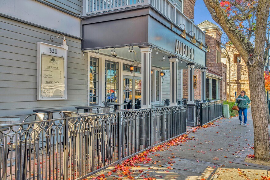 More Photos Of 321 Hartz Ave, Danville General Retail For Sale