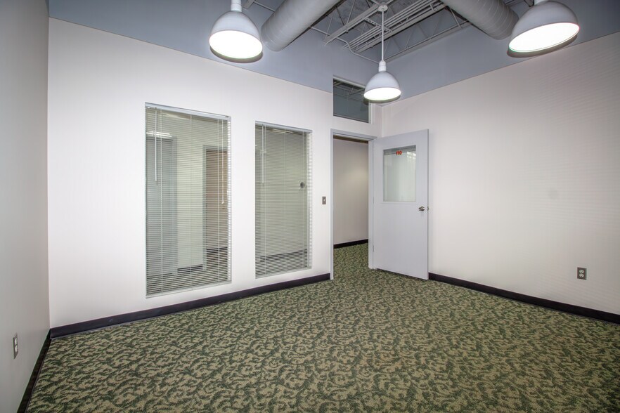 More Photos Of 50 Clay St, Morgantown Office Residential For Lease