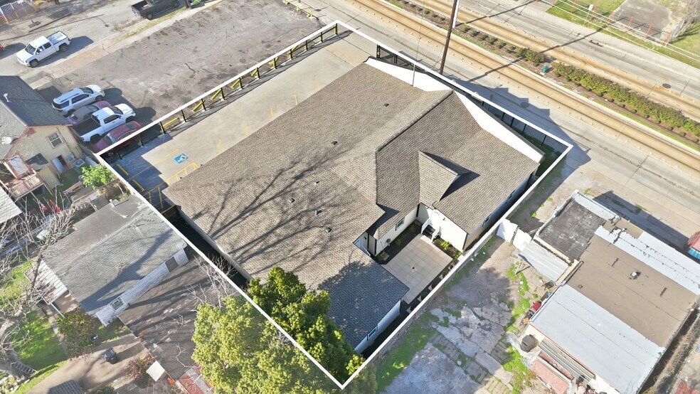 More Photos Of 3911 Fulton St, Houston Religious Facility For Lease