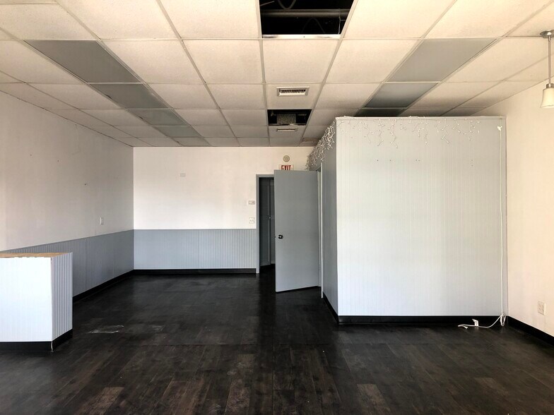 More Photos Of 195-209 Cottage Grove Rd, Madison Storefront For Lease