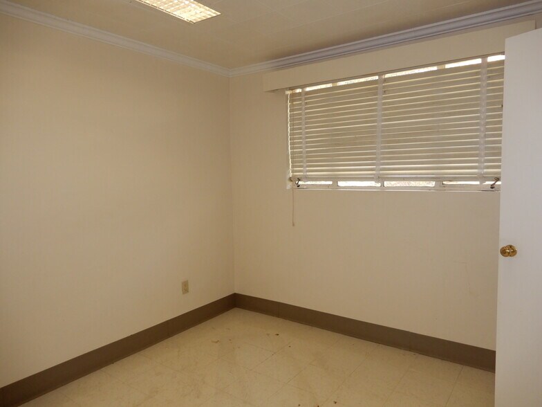 More Photos Of 5073 Carolina Hwy, Denmark Office For Sale