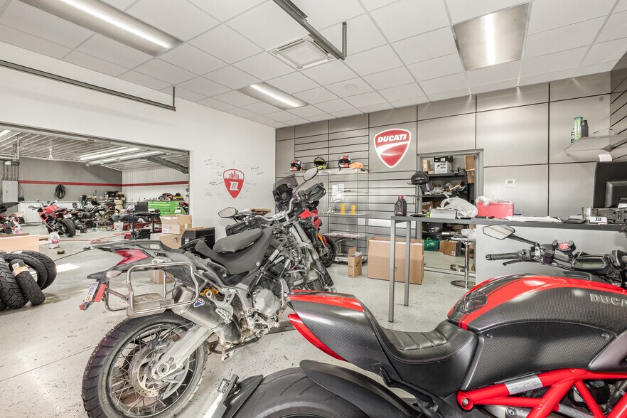 More Photos Of 944 State Route 28, Milford Auto Repair For Sale