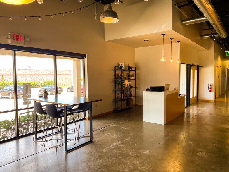 More Photos Of 710 Presidential Dr, Richardson Office For Lease