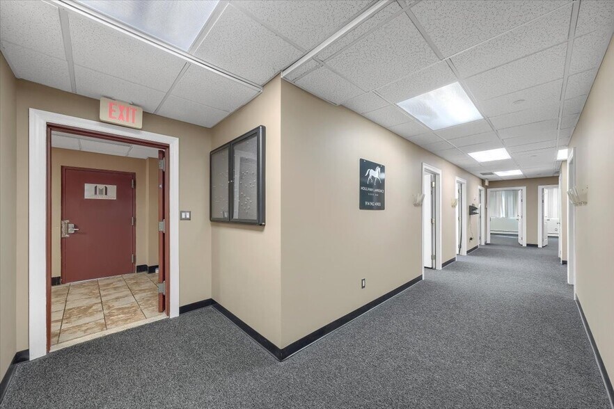 More Photos Of 8 Revolutionary Rd, Ossining Medical For Lease