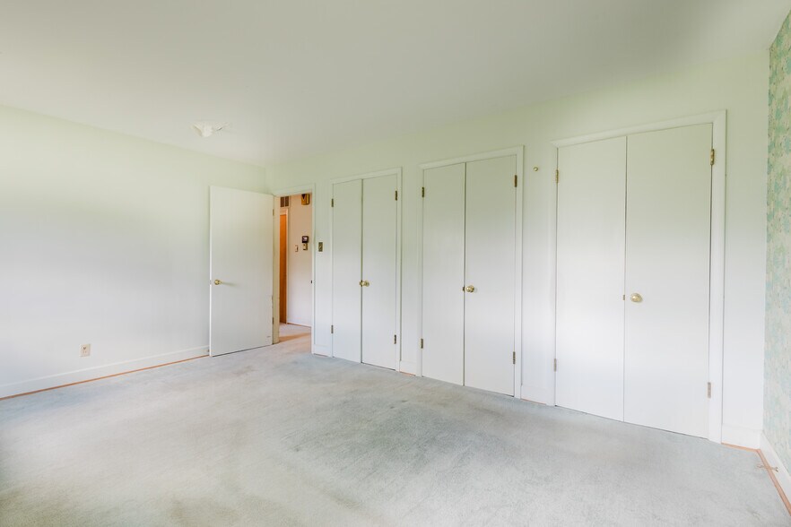 More Photos Of 3025 Breckenwood Dr, Lexington Multifamily For Sale