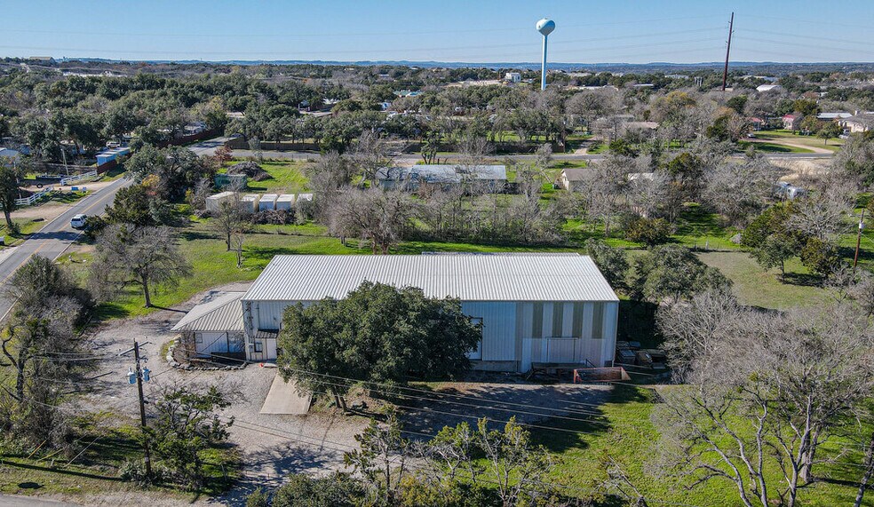 More Photos Of 5206 Beacon Dr, Austin Warehouse For Lease