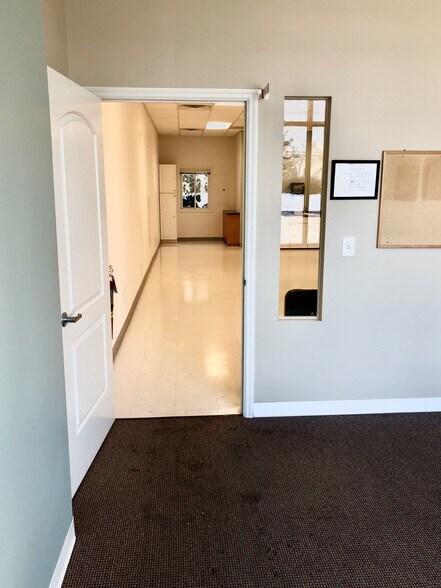 More Photos Of 757 McHenry Ave, Crystal Lake Medical For Lease