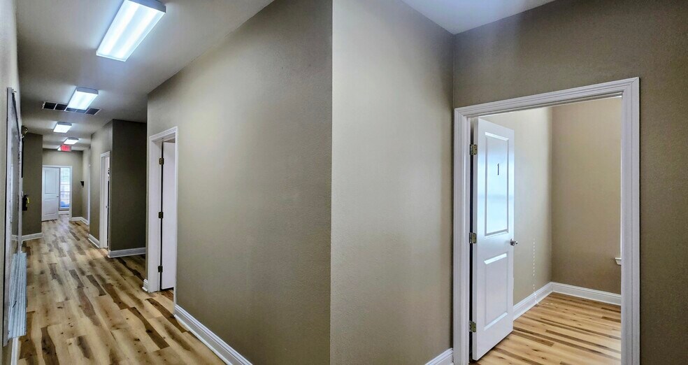 More Photos Of 1205 Bent Oaks Ct, Denton Office For Sale