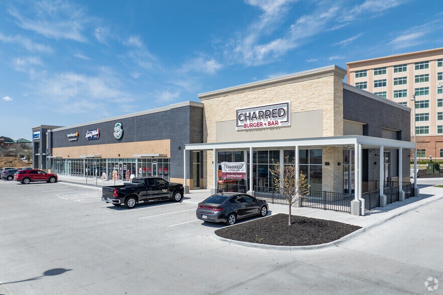 More Photos Of 12434 Southport Pky, La Vista Storefront For Lease