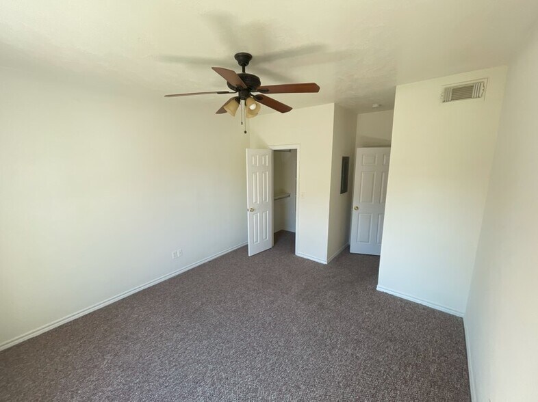 More Photos Of 2455 Montgomery Rd, Huntsville Apartments For Sale