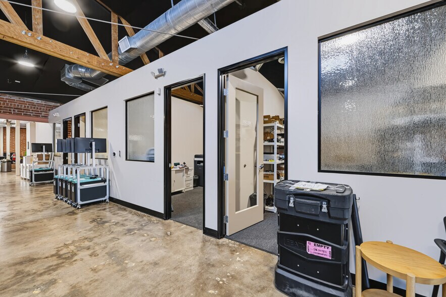 More Photos Of 161 Pasadena Ave, South Pasadena Loft Creative Space For Lease