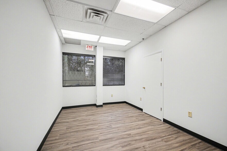 More Photos Of 4414 Lafayette Blvd, Fredericksburg Loft Creative Space For Lease